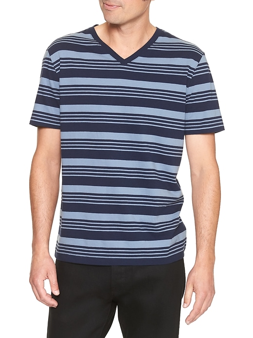 View large product image 1 of 1. Everyday stripe V-neck tee