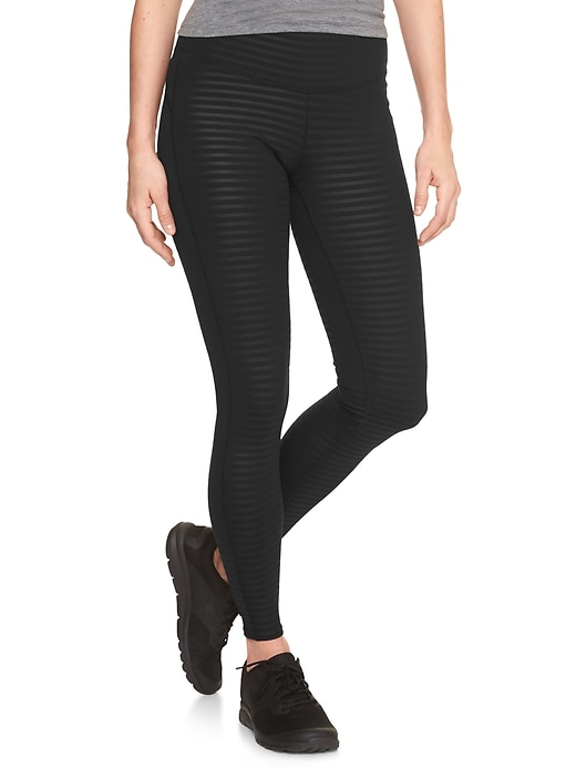 Image number 7 showing, GapFit Sport Compression 7/8 Leggings