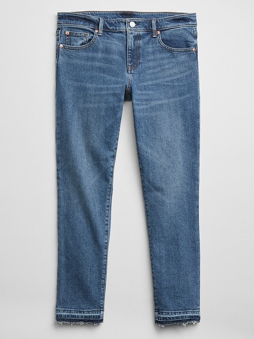 Image number 3 showing, Mid Rise Girlfriend Crop Jeans with Raw-Hem