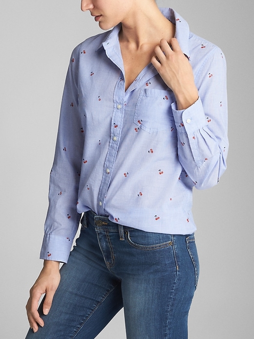 Image number 1 showing, Fitted Boyfriend Shirt