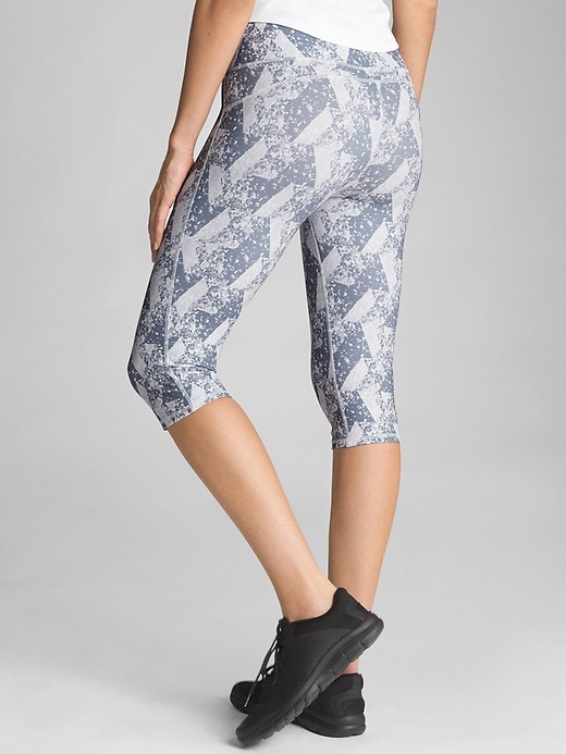 GapFit gSpeed KneeLength Leggings Gap Factory