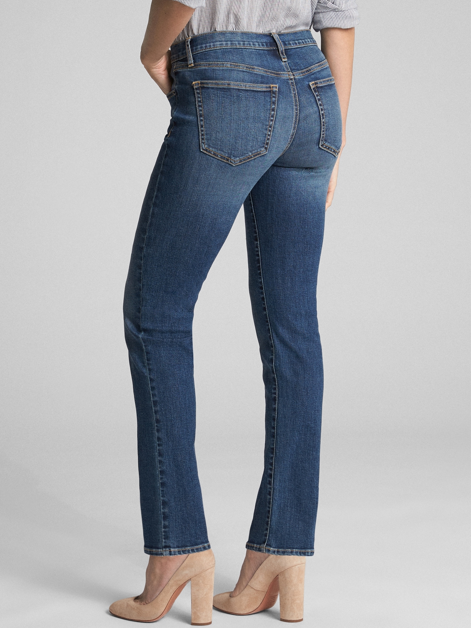 gap mid rise straight jeans