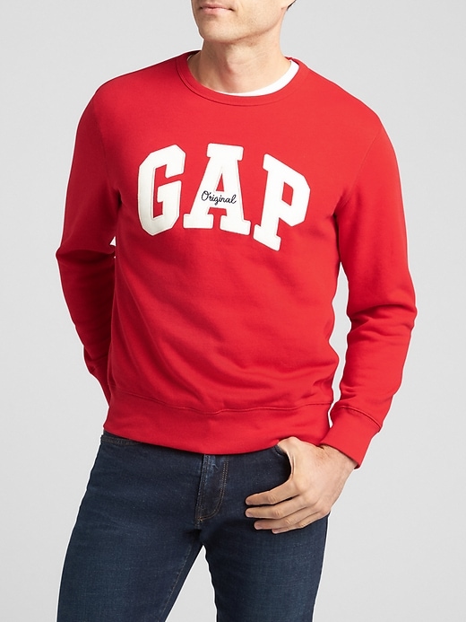 Gap Factory Men's Embroidered Gap Logo Crewneck Pullover (Pure Red)