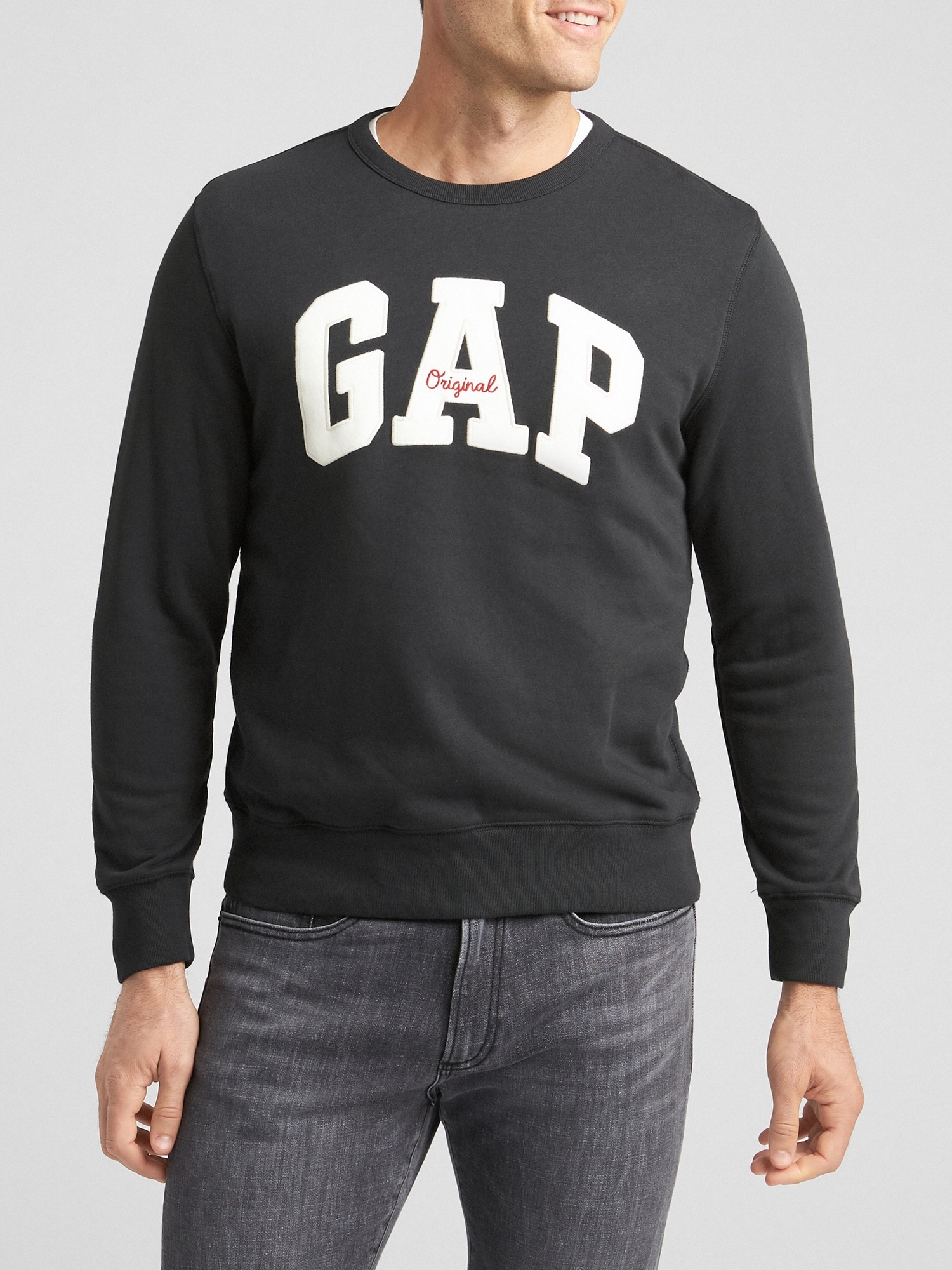 Embroidered Gap Logo Crewneck Pullover | Gap Factory