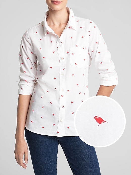 View large product image 1 of 1. Print Fitted Boyfriend Shirt in Poplin