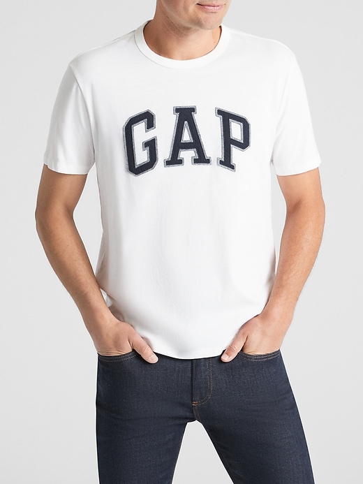 Image number 6 showing, Embroidered Gap Logo T-Shirt In Jersey