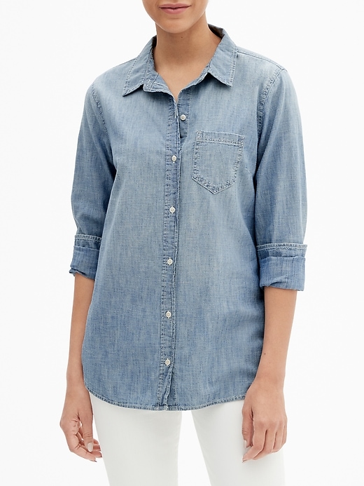 Image number 1 showing, Fitted Boyfriend Shirt in Chambray