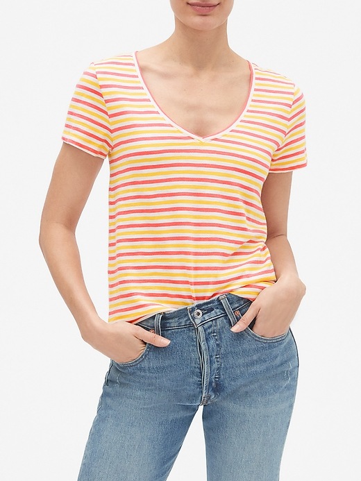 Image number 1 showing, Easy Stripe V-Neck T-Shirt in Slub