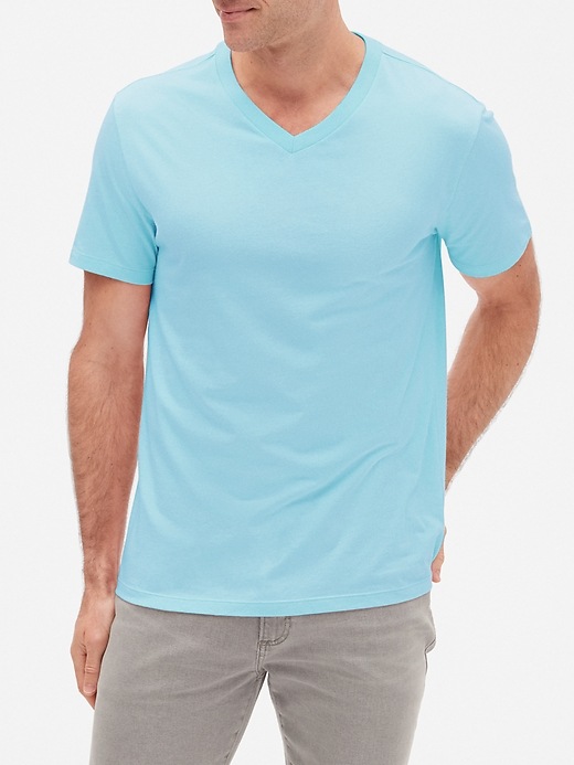 Short Sleeve V-Neck T-Shirt | Gap Factory