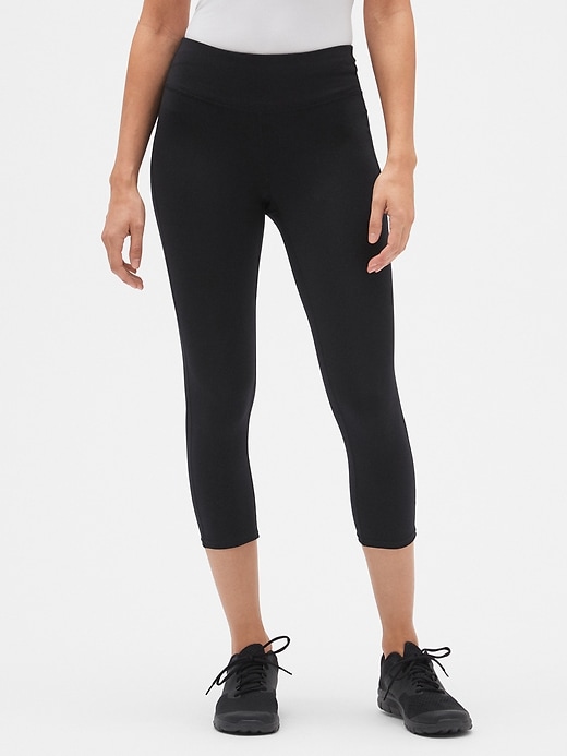 Image number 1 showing, GapFit Sport Compression Legging Capris