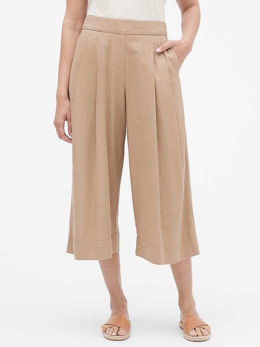 Image number 1 showing, Pleated Wide-Leg Crop Pants in Linen-Rayon