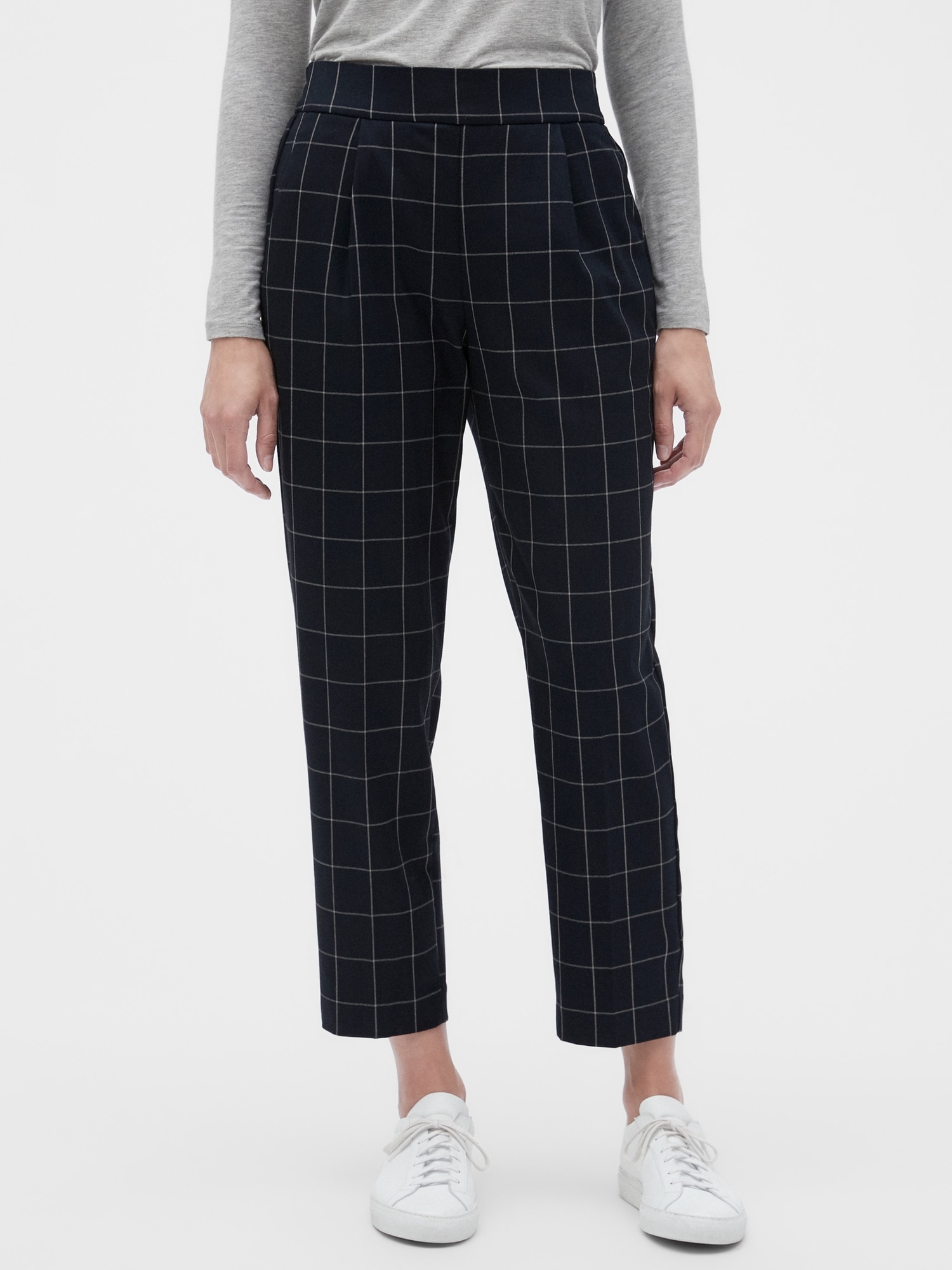 Slim Pleated Pants
