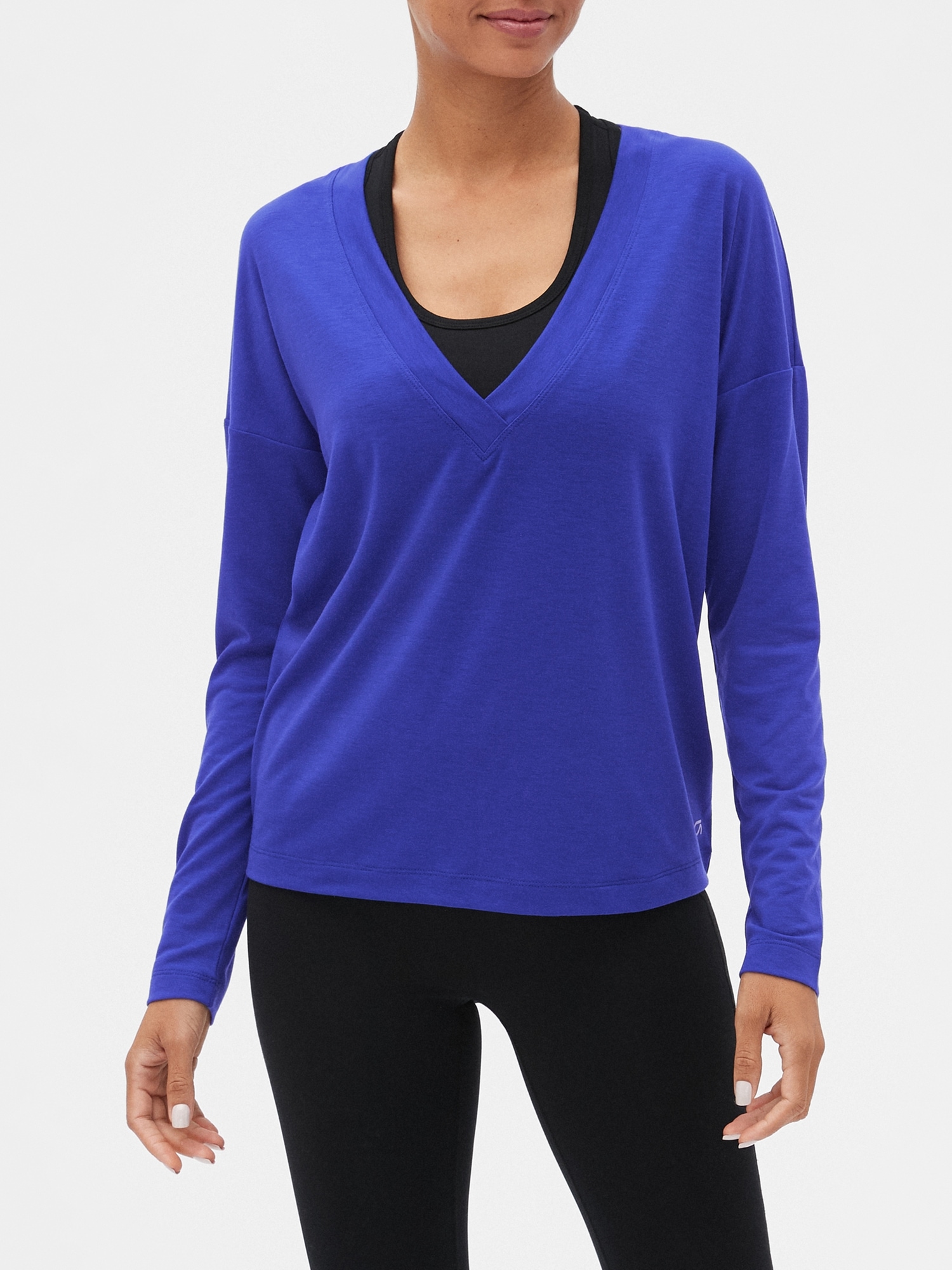 GapFit Breathe V-Neck T-Shirt