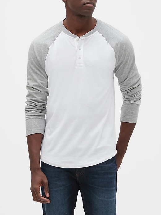 Image number 4 showing, Colorblock Henley T-Shirt
