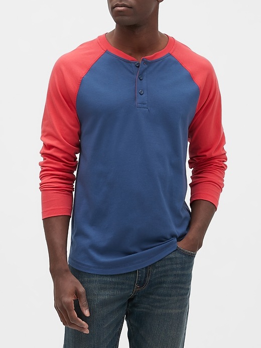 Image number 1 showing, Colorblock Henley T-Shirt