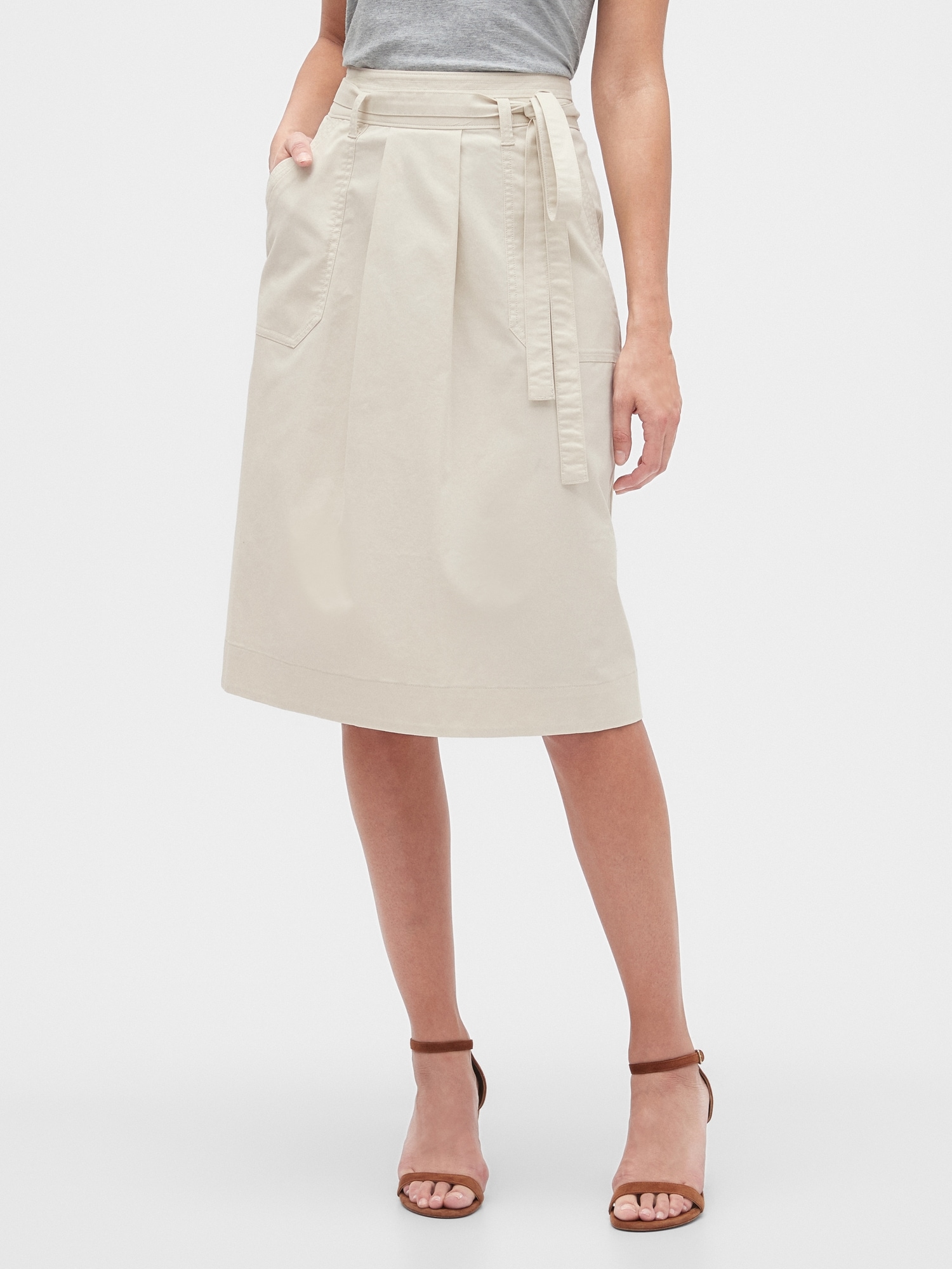 A line utility clearance skirt