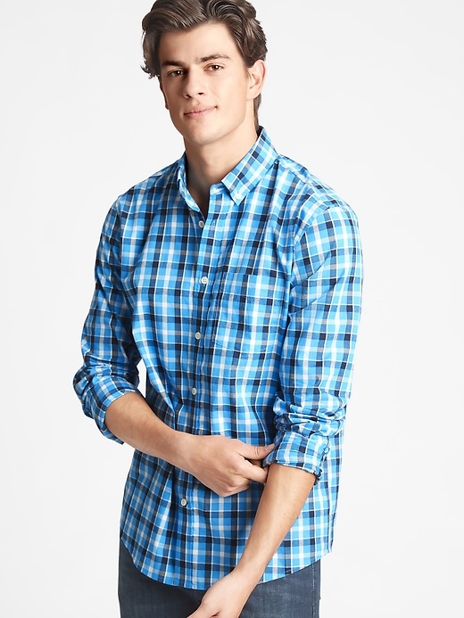 View large product image 1 of 1. Poplin Shirt in Untucked Fit