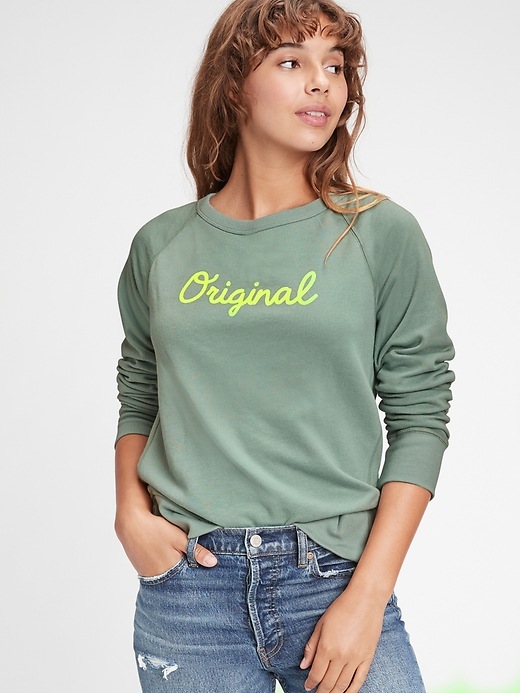 Image number 4 showing, Vintage Soft Embellished Gap Logo Graphic Sweatshirt