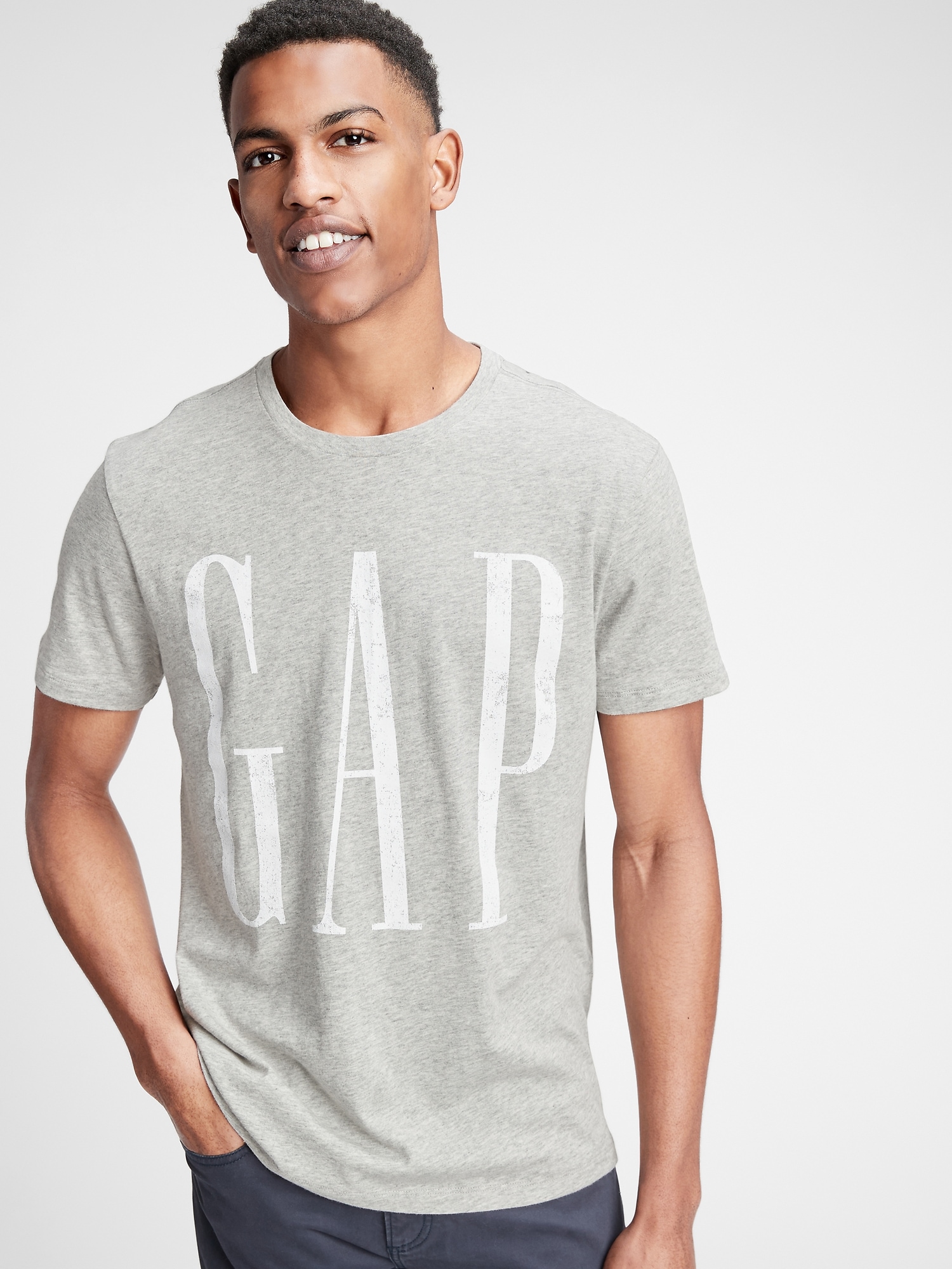 gap t shirt logo