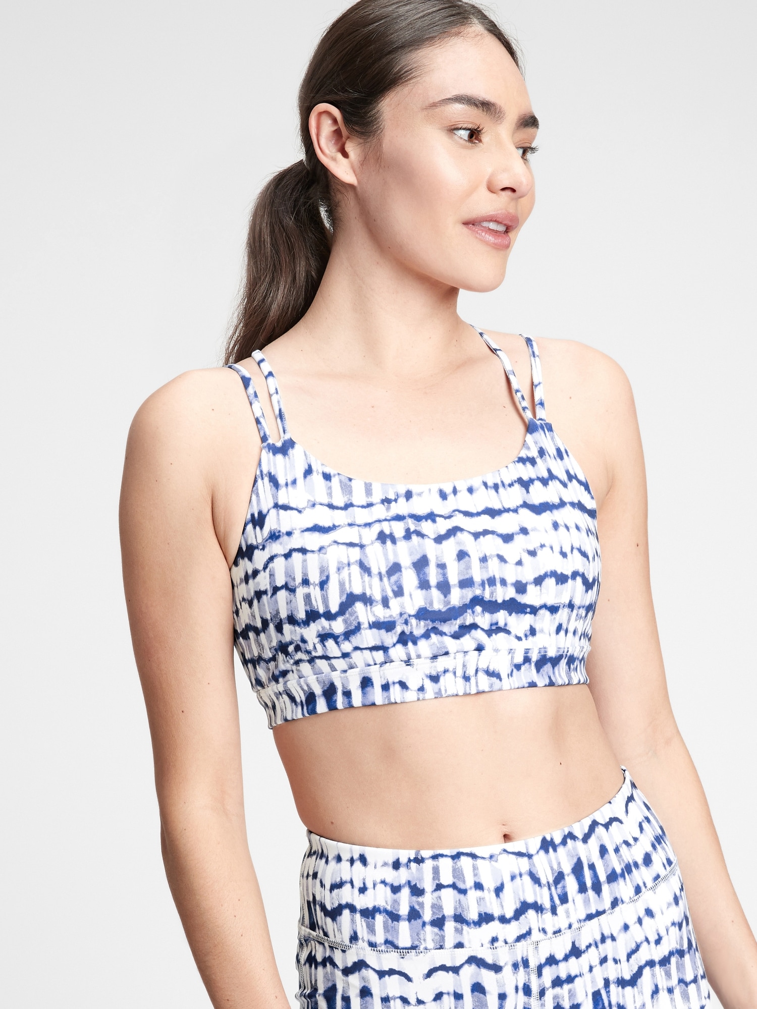 GapFit Strappy Sports Bra