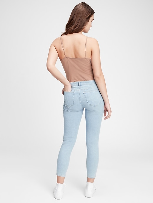Image number 2 showing, Mid Rise Cropped Favorite Legging Jeans