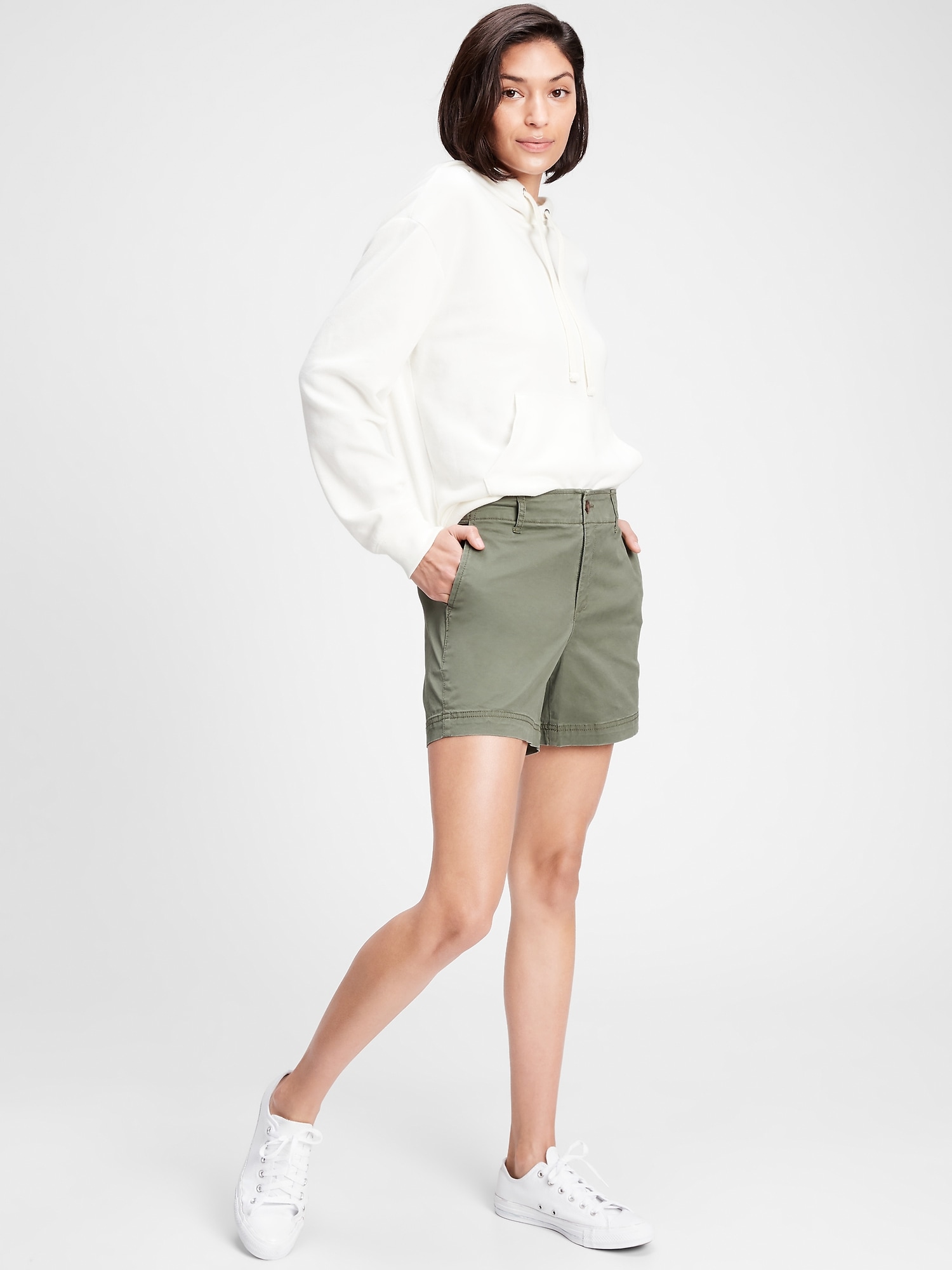 5'' High Rise Khaki Shorts with Washwell | Gap Factory