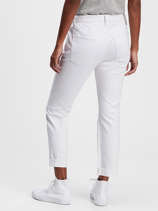 Image number 2 showing, Mid Rise Stretch Universal Boyfriend Jeans