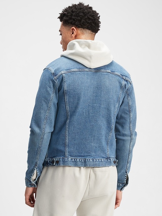GapFlex Icon Denim Jacket With Washwell 