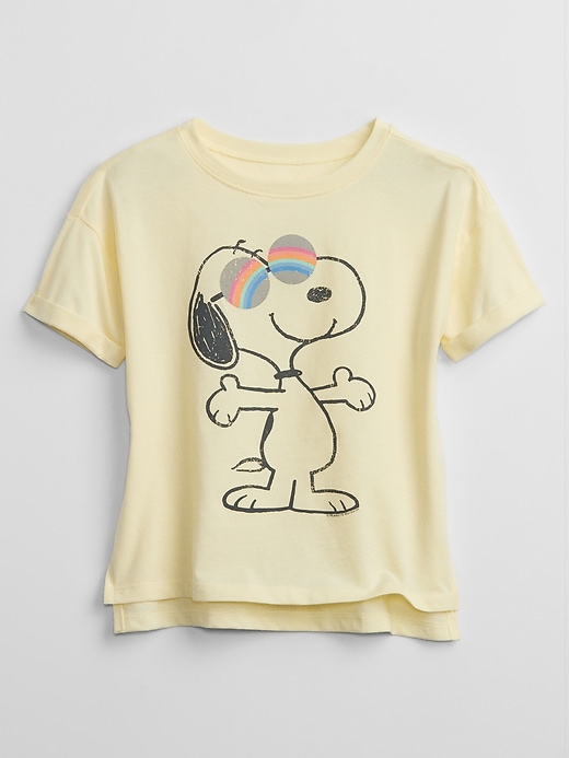 View large product image 1 of 1. GapKids &#124 Peanuts Snoopy Graphic T-Shirt