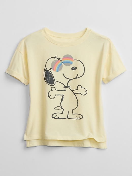 GapKids | Peanuts Snoopy Graphic T-Shirt | Gap Factory