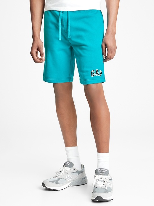 Image number 4 showing, Gap Logo Shorts