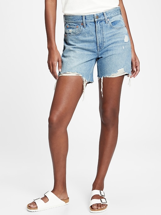 Image number 1 showing, 5'' Mid Rise Distressed  Boyfriend Shorts