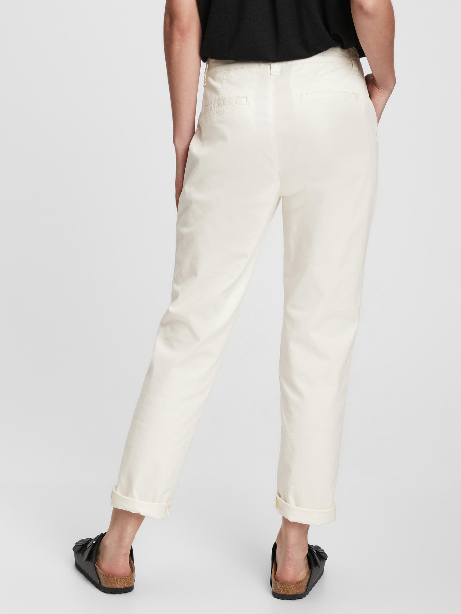 gap stretch khakis