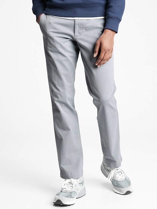 GapFlex Essential Khakis in Straight 