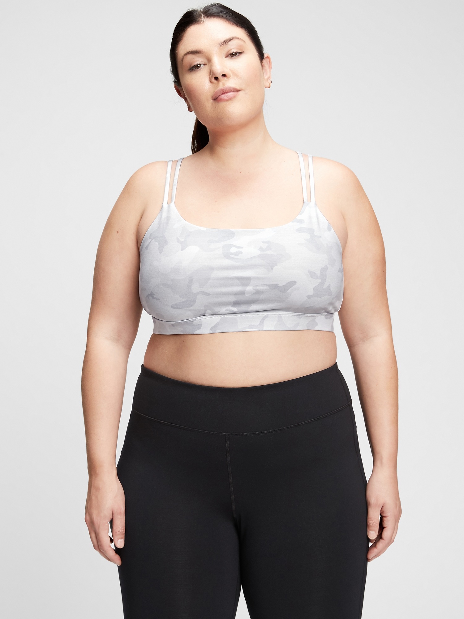 GapFit Strappy Sports Bra