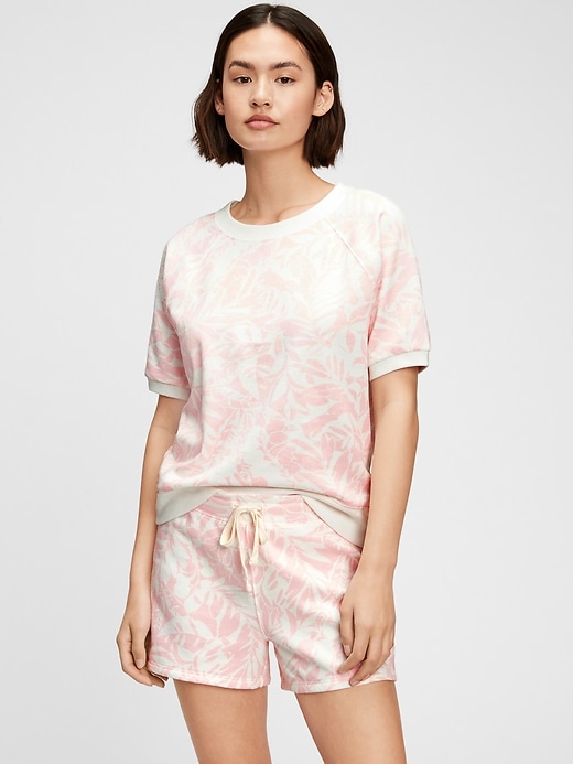Gap short top sleeve sweatshirt