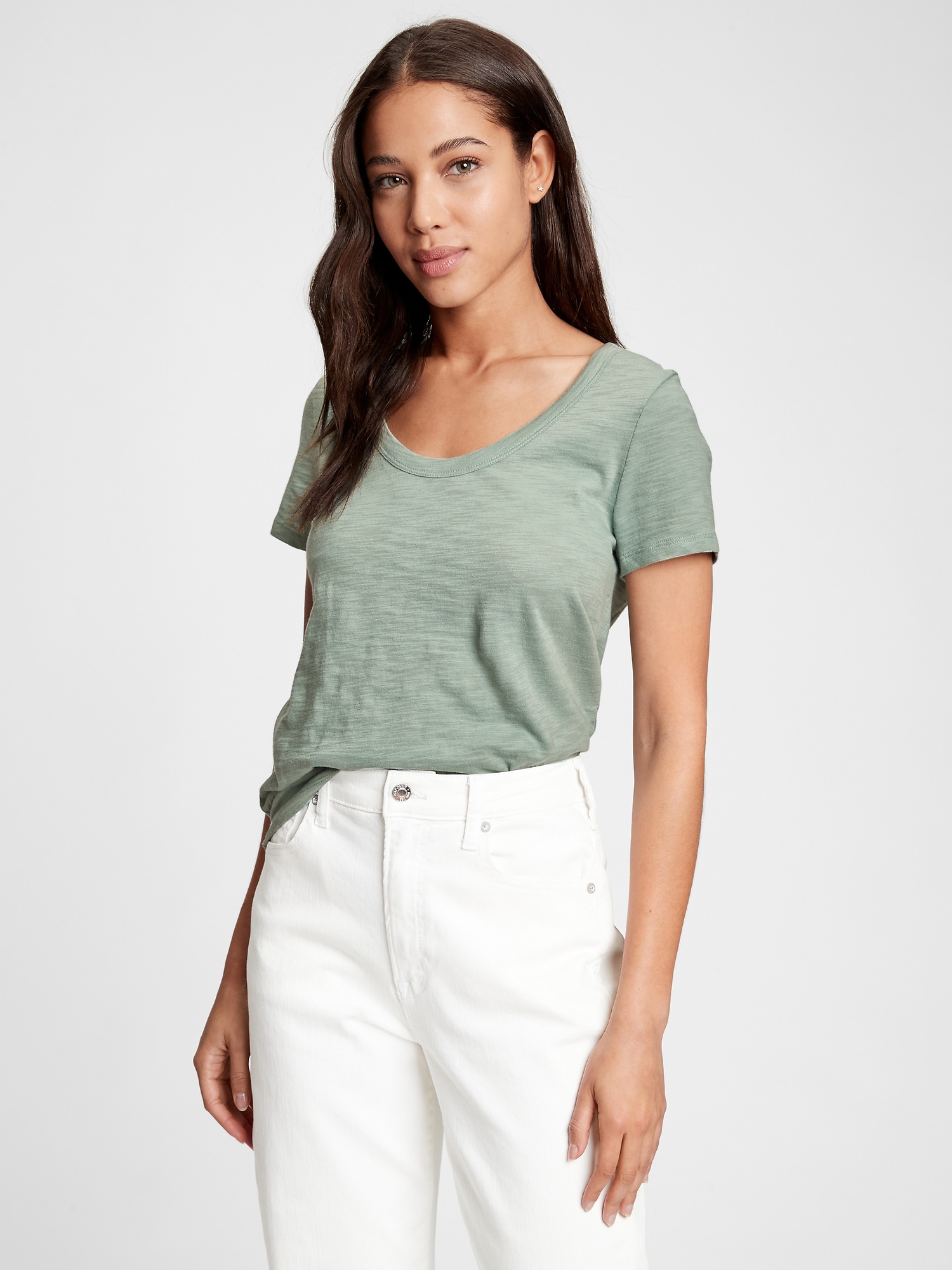 Gap scoop clearance neck tee