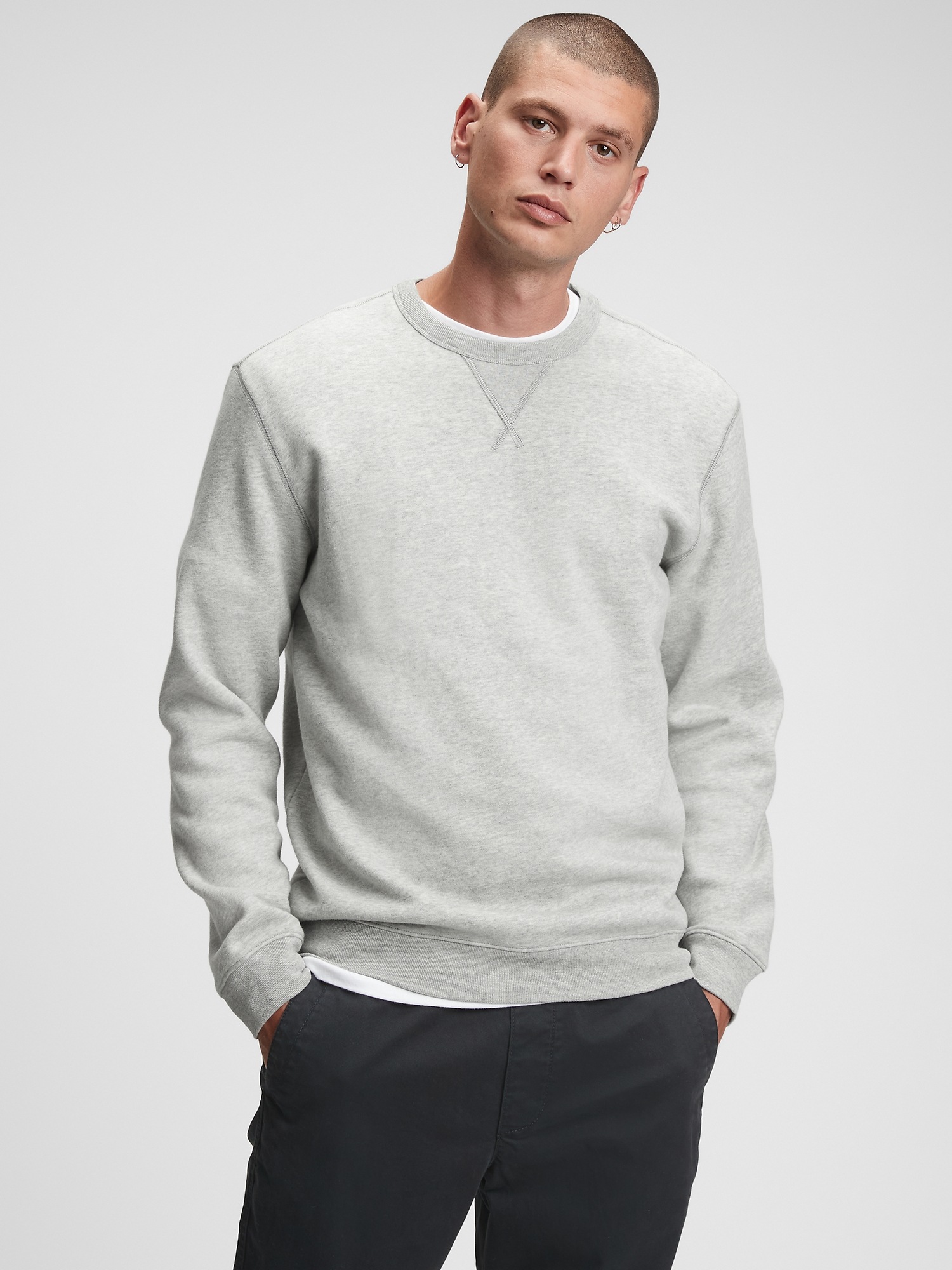 https://www.gapfactory.com/browse/product.do?pidu003d709907001u0026cidu003d1112427u0026pcidu003d1112404u0026vidu003d1u0026navu003dsubcatlink%3AMen%3APants%3ACrewnecksu0026gridu003dpds_18_33_1