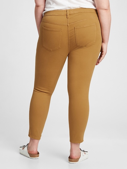 Image number 6 showing, Mid Rise Universal Legging Jeans with Washwell&#153