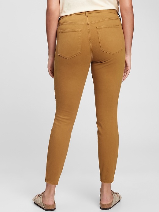 Image number 4 showing, Mid Rise Universal Legging Jeans with Washwell&#153