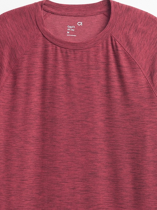 Image number 4 showing, GapFit All Day T-Shirt
