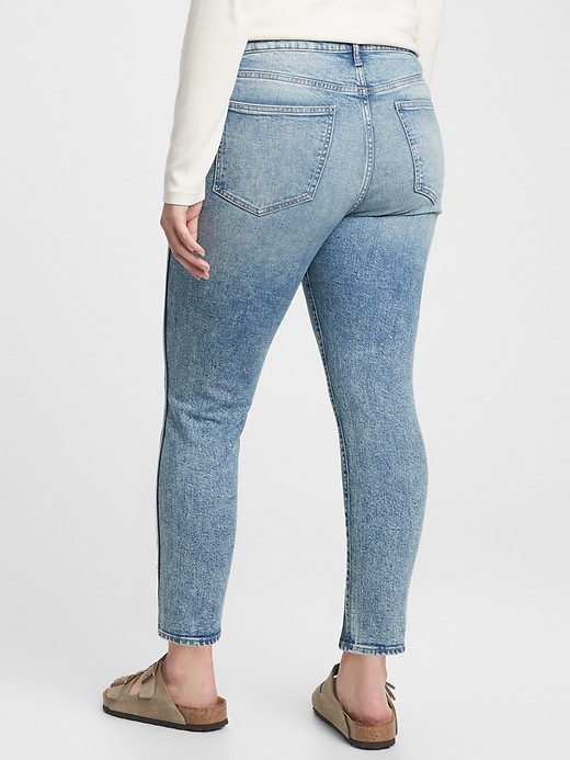 Image number 4 showing, Mid Rise Vintage Slim Jeans with Washwell
