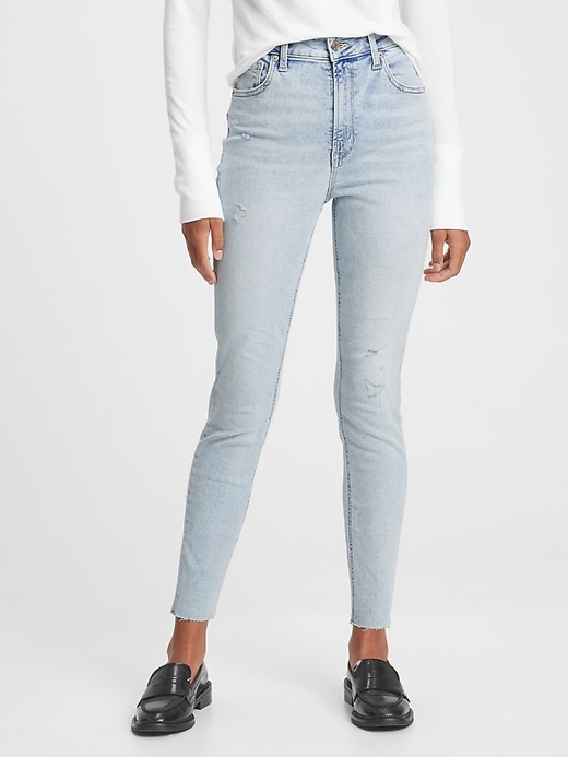 Sky High Destructed Jeans with Washwell 