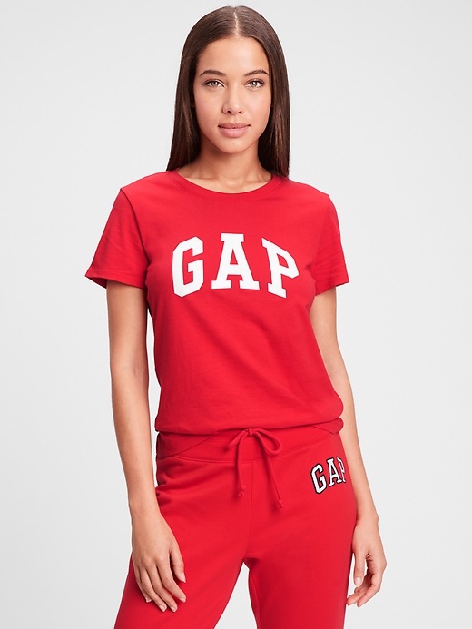 gap tee shirts