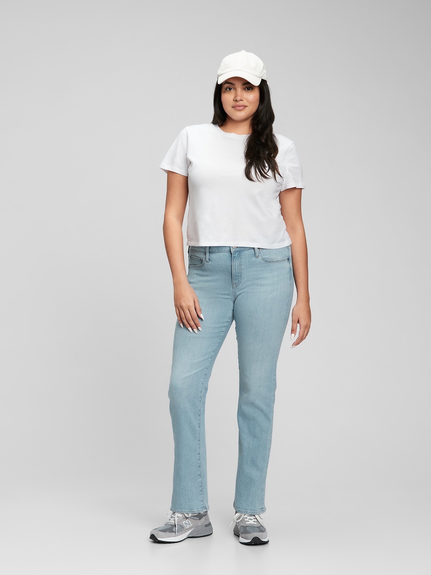 Mid Rise Classic Straight Jeans with Washwell