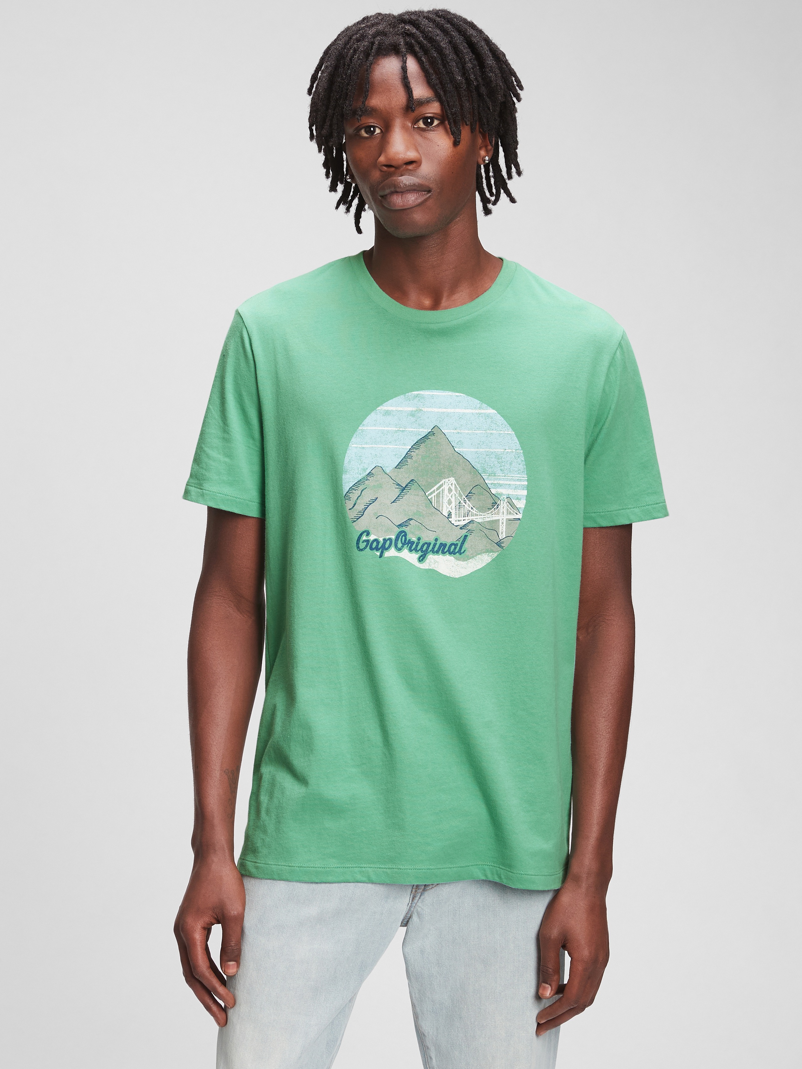 Gap Logo Mountain Graphic T-Shirt | Gap 