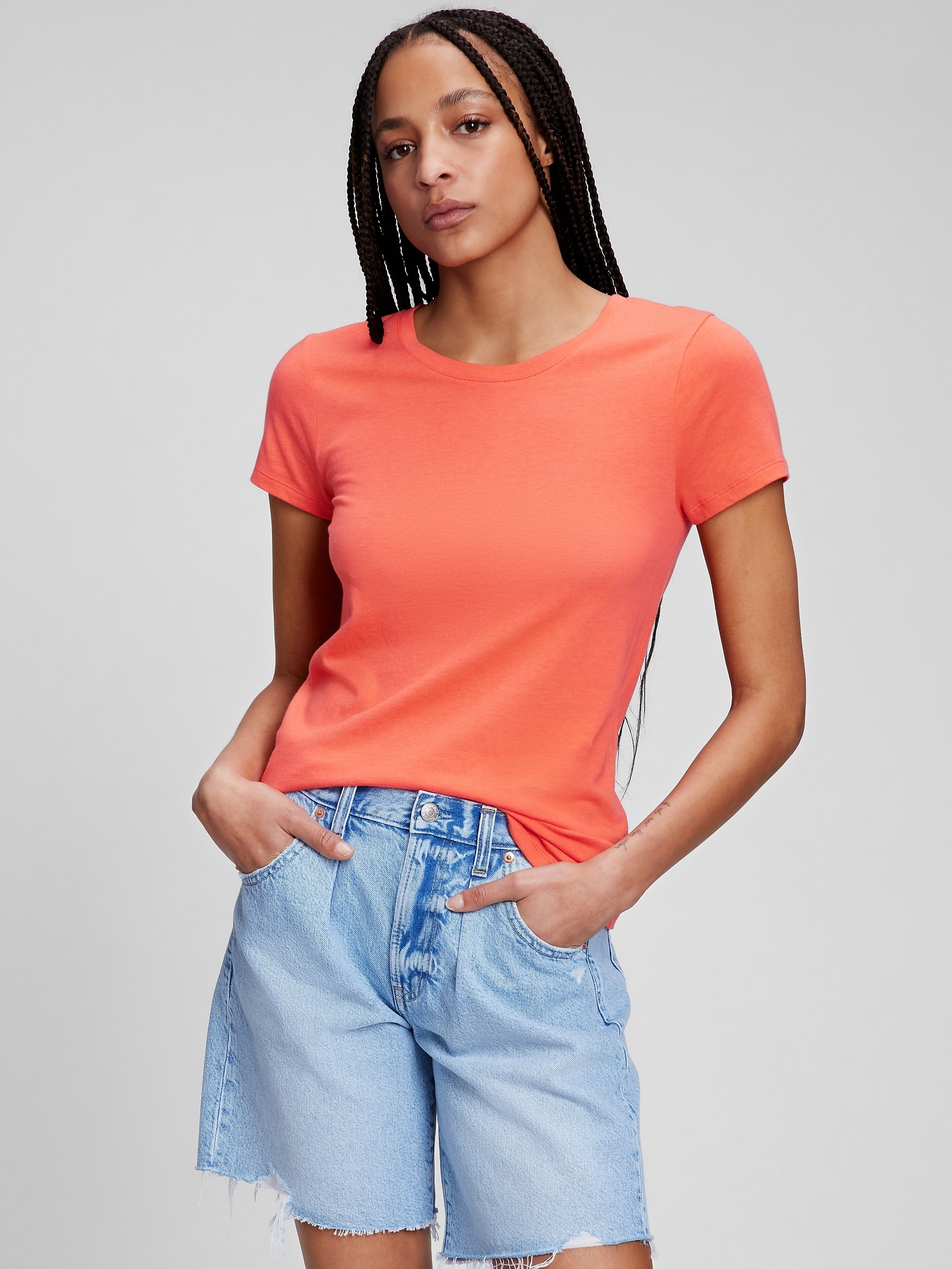 gap crew neck tee