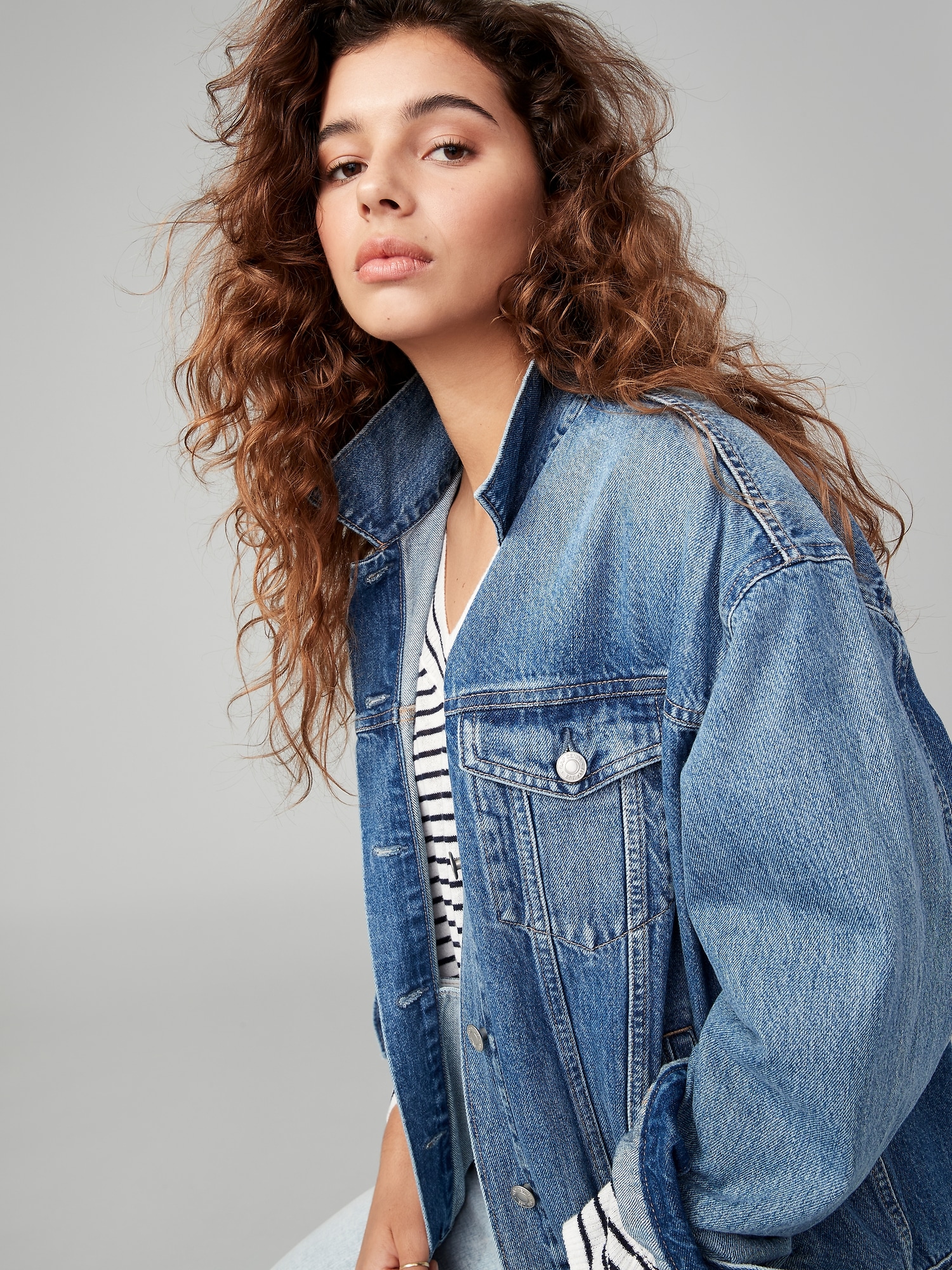 Oversized Icon Denim Jacket with Washwell | Gap Factory