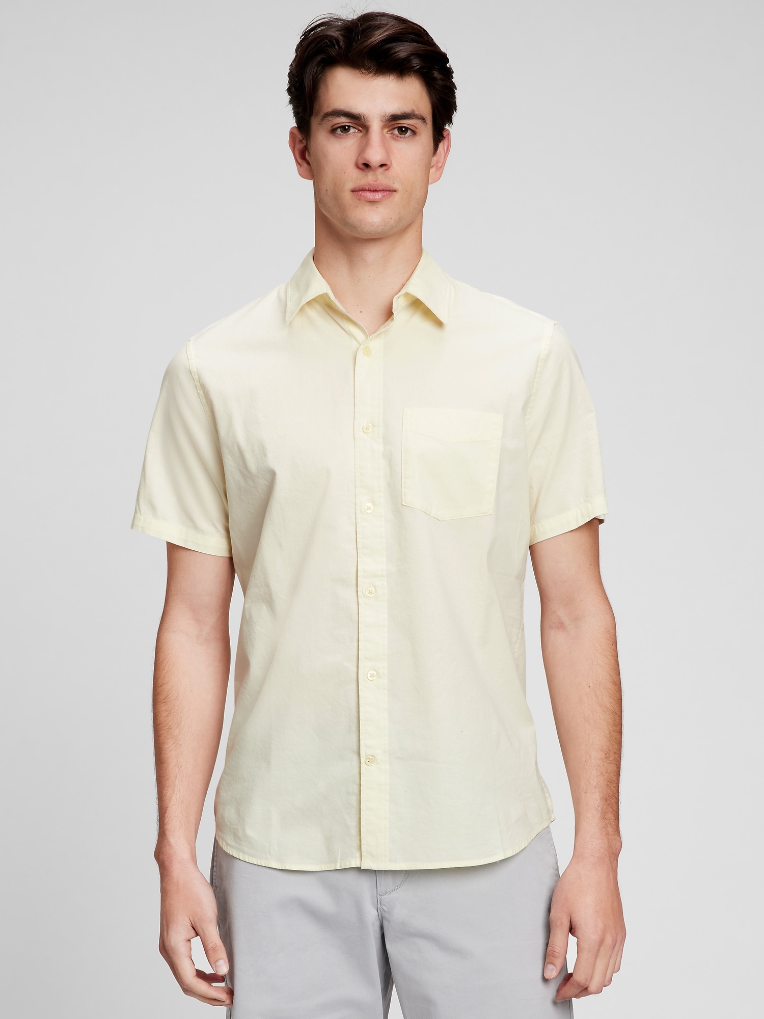 GAP Men's Slim Stretch Poplin Shirt - Modern Fitted Button-Down For Work Or Casual Wear