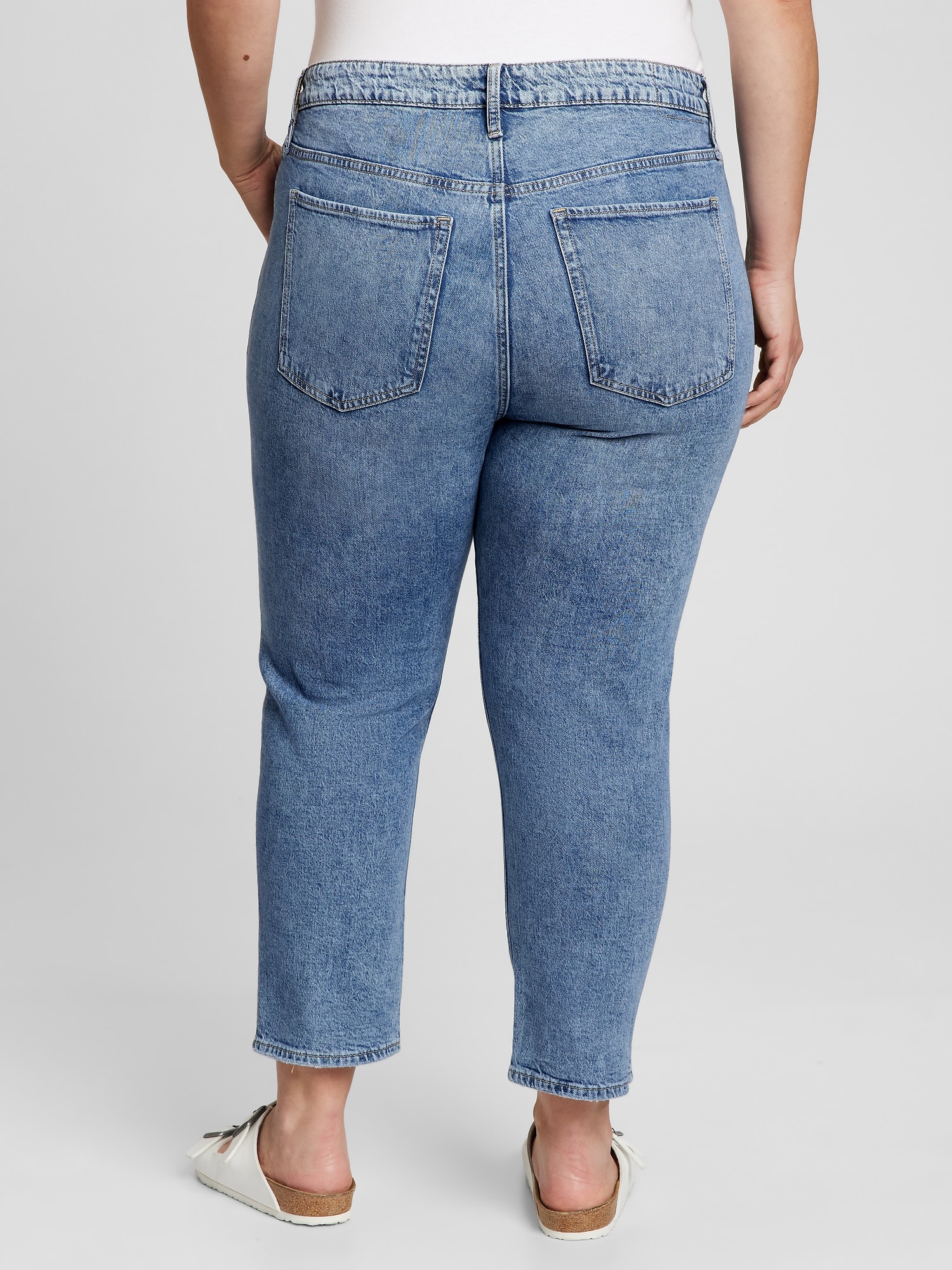 Mid Rise Distressed Universal Slim Boyfriend Jeans | Gap Factory